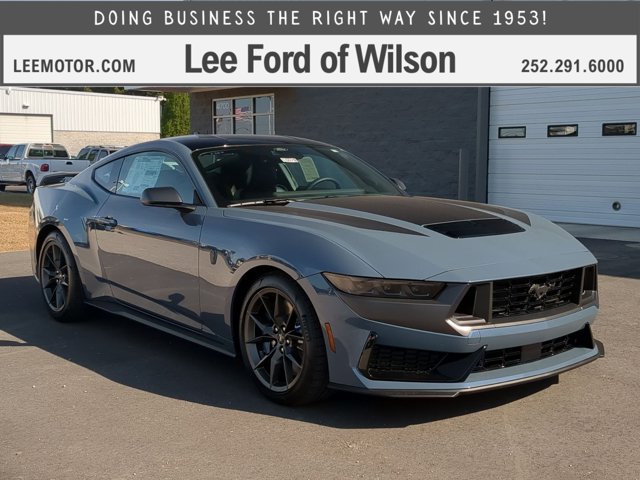 2026 Ford Mustang Dark Horse