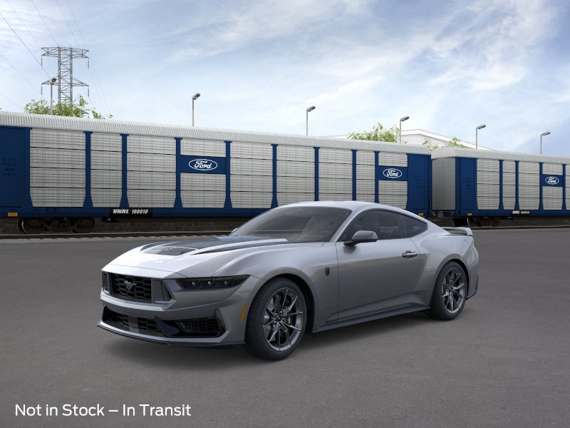 2026 Ford Mustang Dark Horse's photo