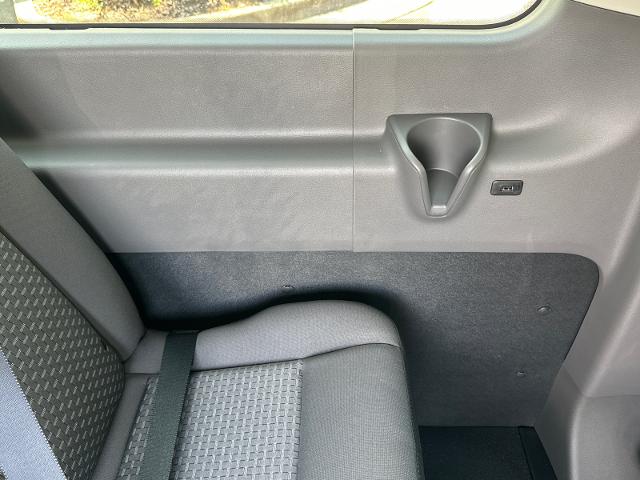 New 2026 Oxford White Ford Passenger Van XLT image 57