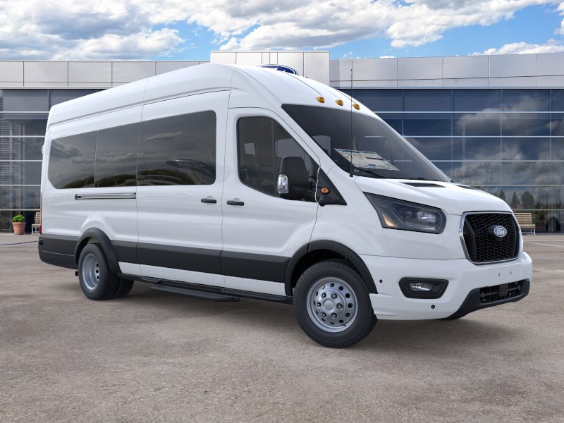 New 2026 Oxford White Ford Passenger Van XLT image 29