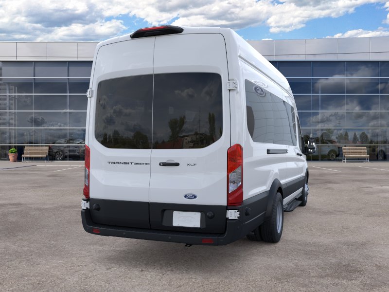 New 2026 Oxford White Ford Passenger Van XLT image 30