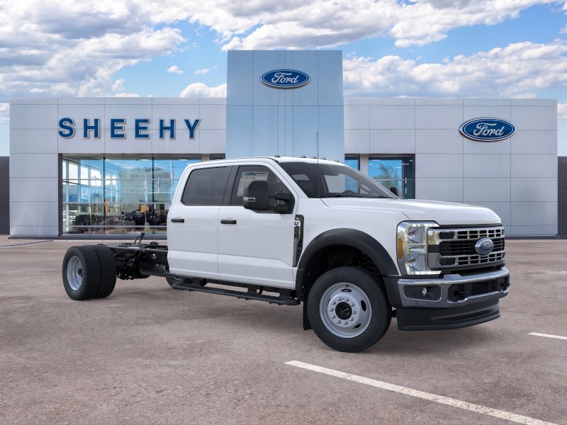 2025 Ford F-450 Super Duty Chassis Cab XL - Photo 33