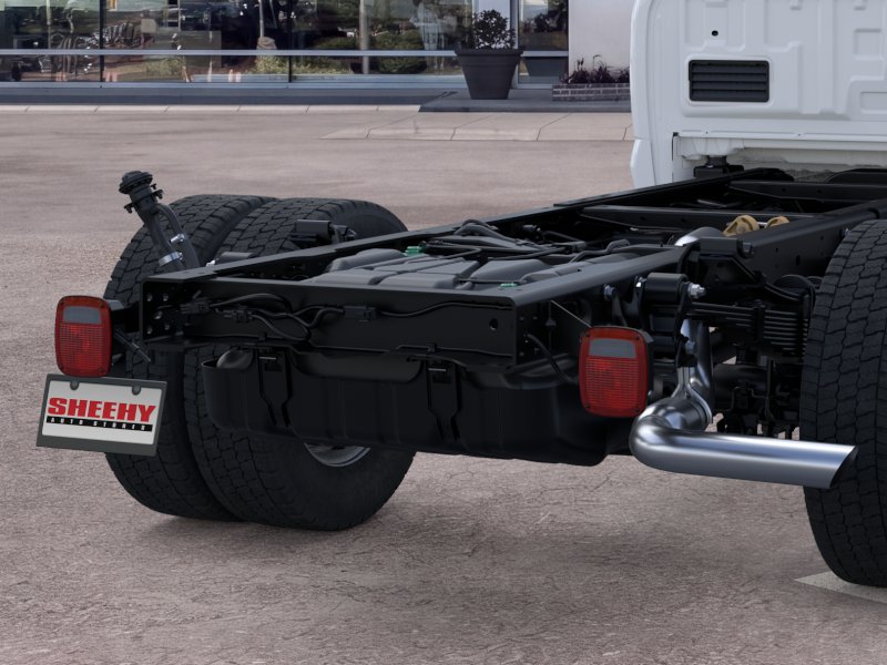 2025 Ford F-450 Super Duty Chassis Cab XL - Photo 53