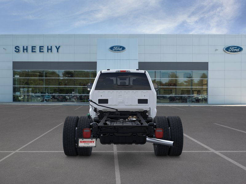 New 2026 Oxford White Ford F-450® XL image 7