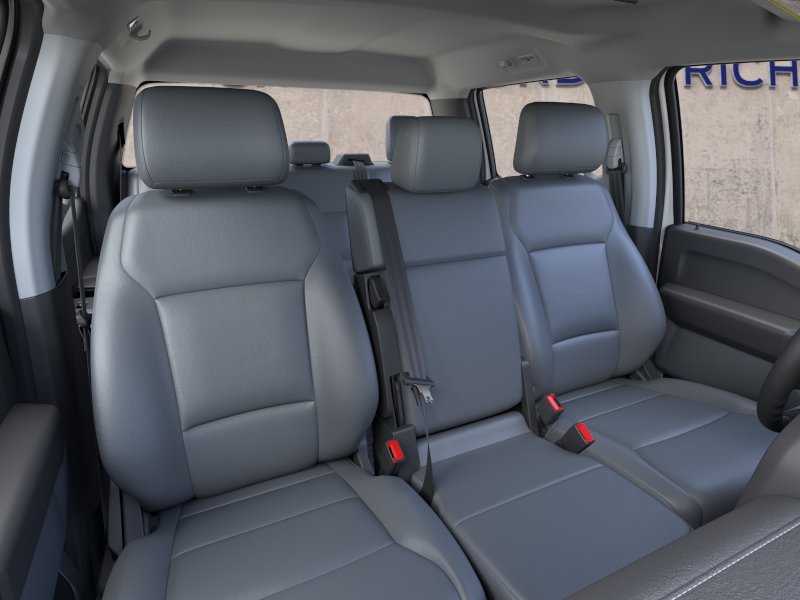 New 2026 Oxford White Ford F-550® XL image 10