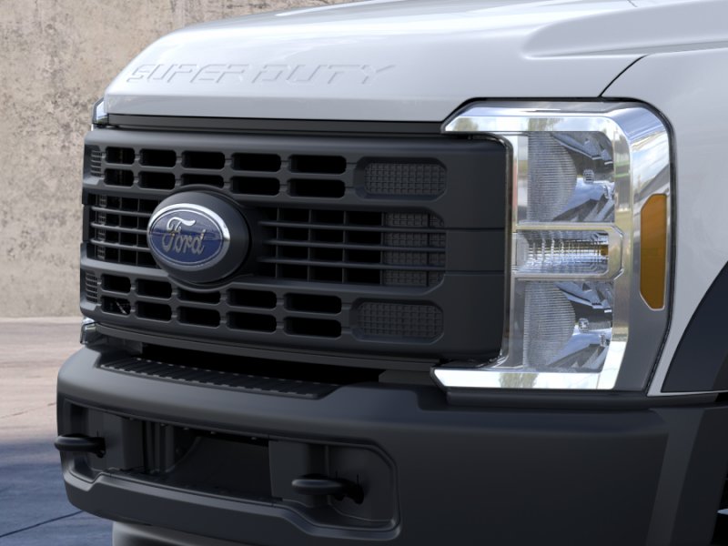 New 2026 Oxford White Ford F-550® XL image 17