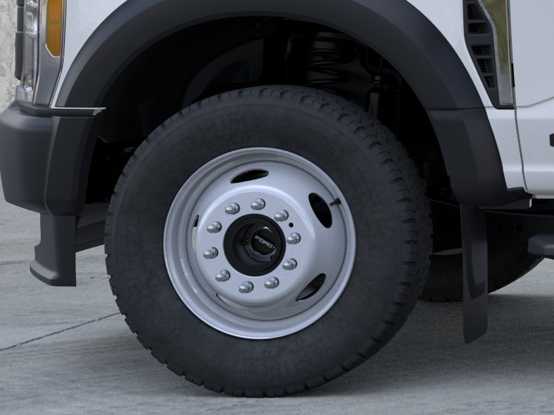 New 2026 Oxford White Ford F-550® XL image 19