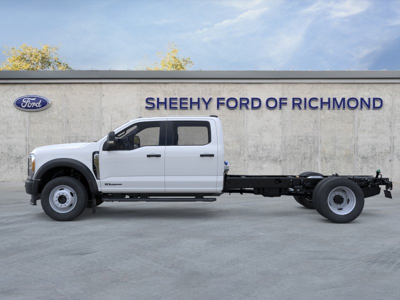 New 2026 Oxford White Ford F-550® XL image 4