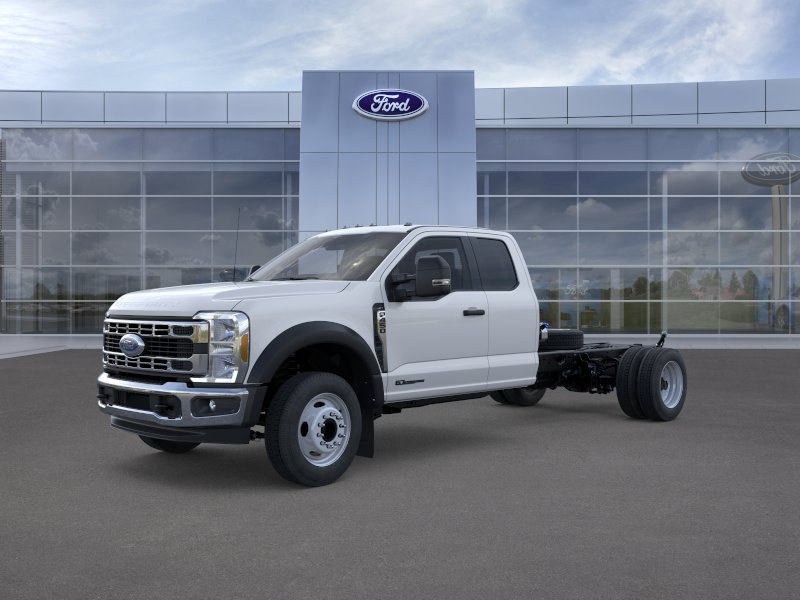 2026 Ford Super Duty F-450 DRW XLT