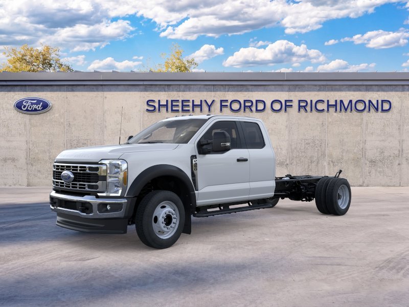 New 2026 Oxford White Ford F-450® XL image 2