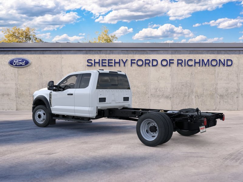 New 2026 Oxford White Ford F-450® XL image 5