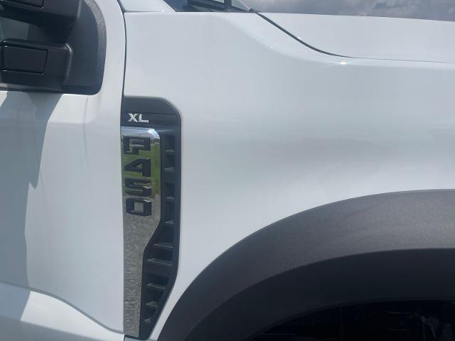 New 2026 Oxford White Ford XL image 25