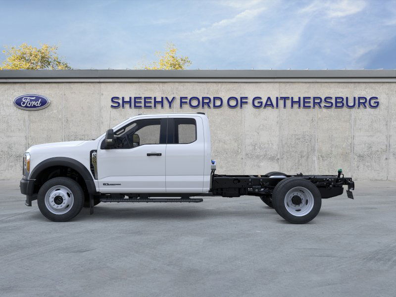 New 2026 Oxford White Ford XL image 4