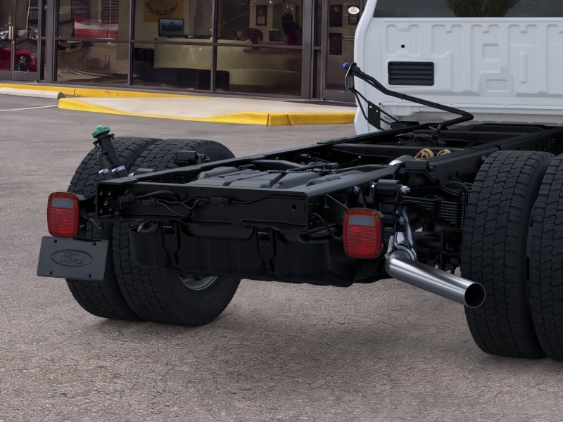 New 2026 Oxford White Ford F-550® XL image 53