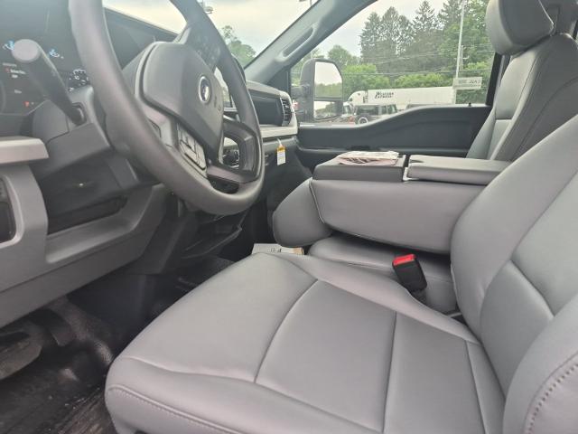 New 2026 Oxford White Ford XL image 31