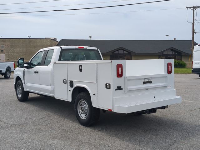 New 2026 Oxford White Ford F-250® XL image 58
