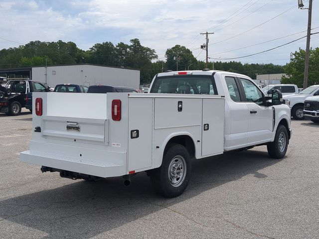 New 2026 Oxford White Ford F-250® XL image 60