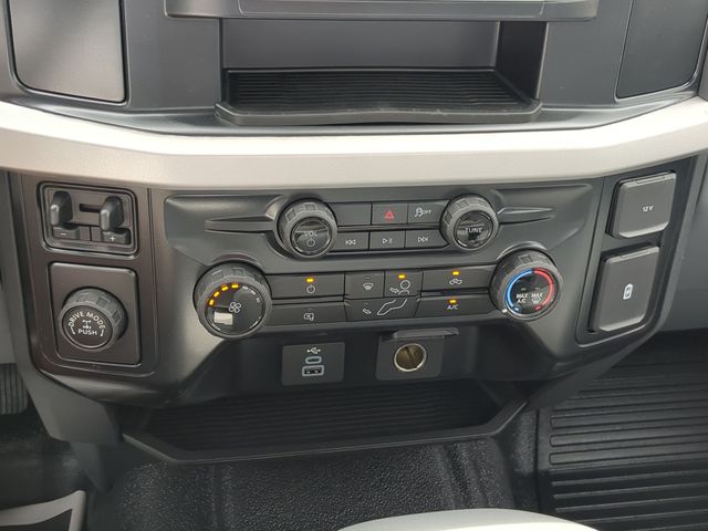 New 2026 Oxford White Ford F-250® XL image 76