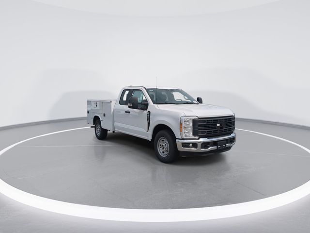New 2026 Oxford White Ford F-250® XL image 49