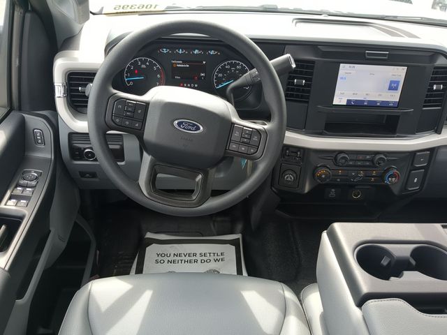 New 2026 Oxford White Ford F-250® XL image 82