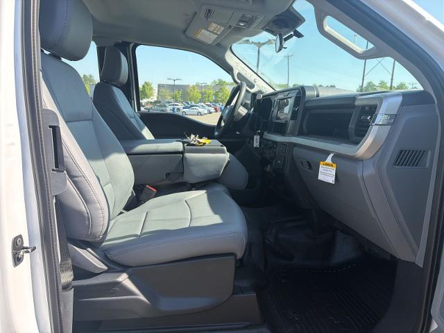 New 2026 Oxford White Ford F-250® XL image 10