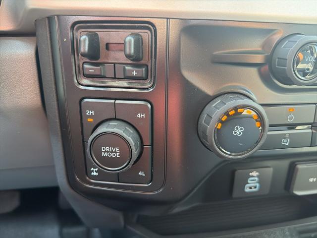 New 2026 Oxford White Ford F-250® XL image 19