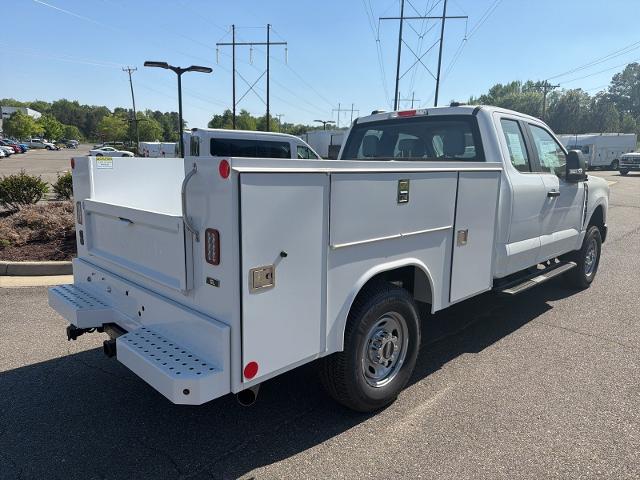 New 2026 Oxford White Ford F-250® XL image 5