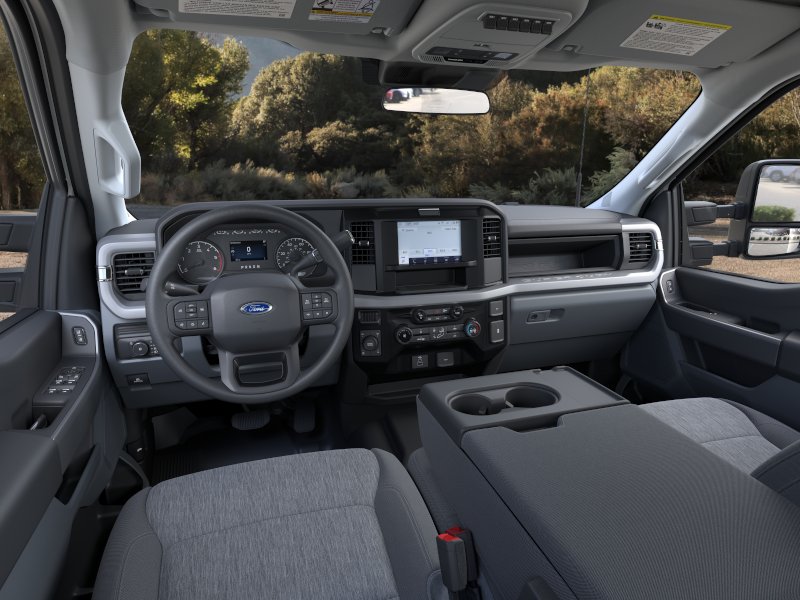 2025 Ford F-350 Super Duty Chassis Cab XL - Photo 9