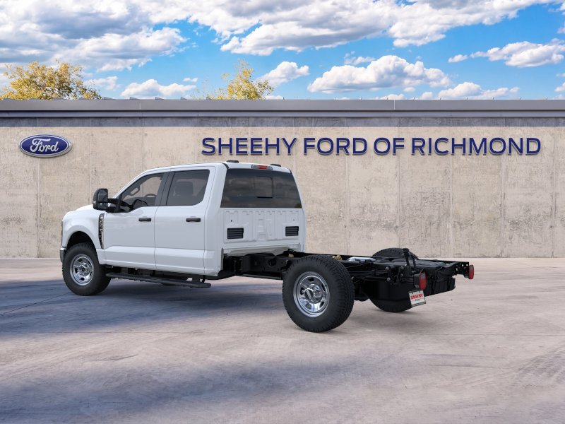 New 2026 Oxford White Ford XL image 6