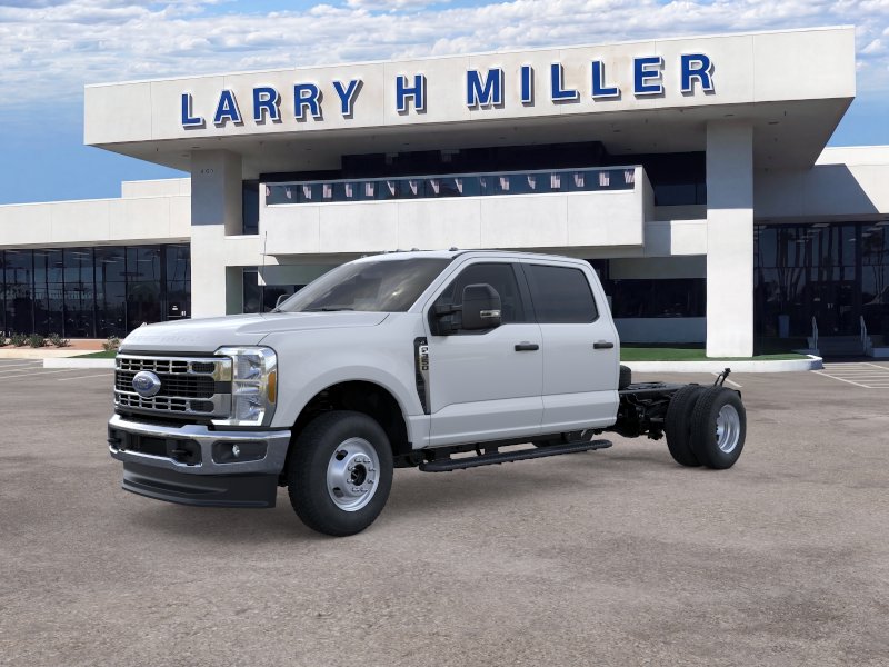 2025 Ford F-350 Super Duty Chassis Cab XL