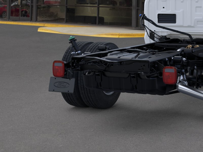 New 2026 Oxford White Ford F-350® XL image 43