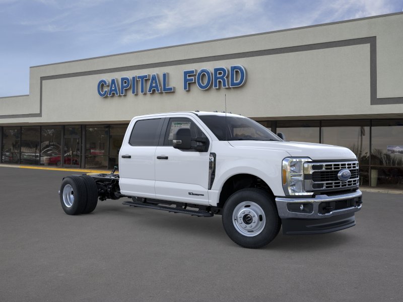 New 2026 Oxford White Ford F-350® XL image 29