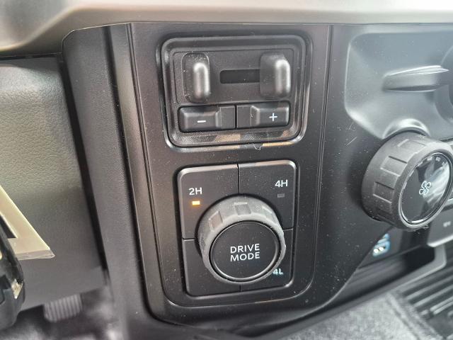 New 2026 Oxford White Ford XL SERVICE BODY image 43