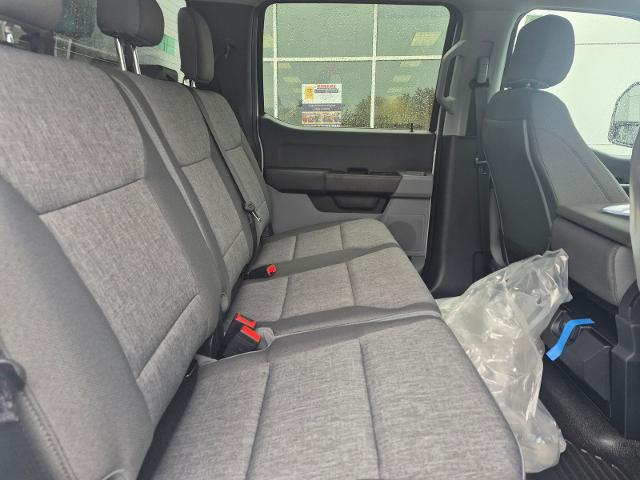 New 2026 Oxford White Ford XL SERVICE BODY image 28
