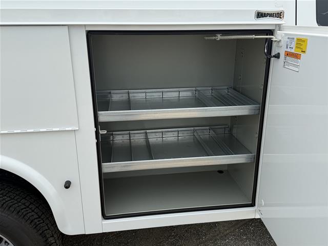 New 2026 Oxford White Ford XL image 27