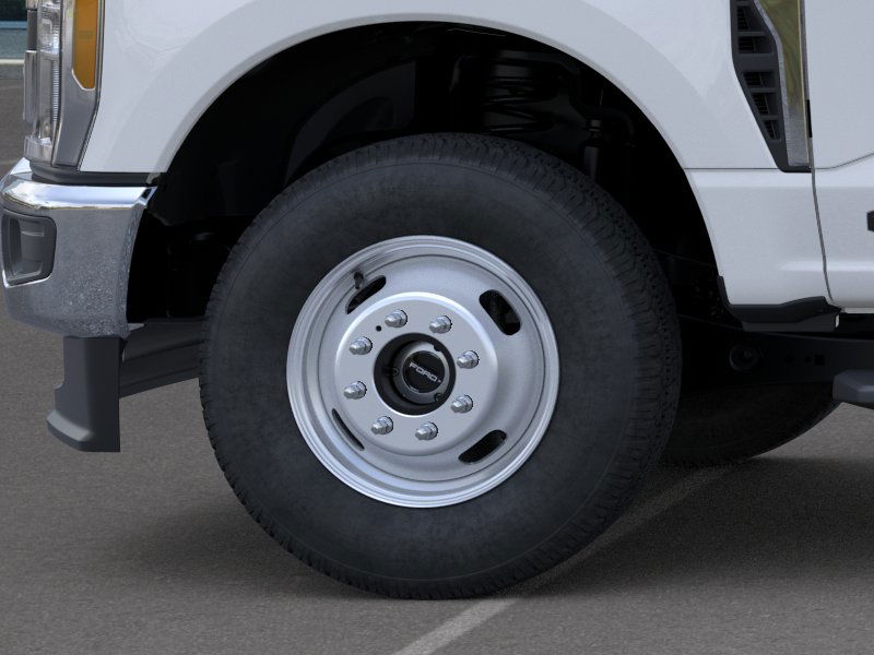 New 2026 Oxford White Ford XL image 43