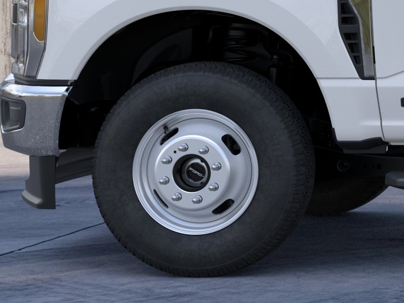 New 2026 Oxford White Ford F-350® XL image 19