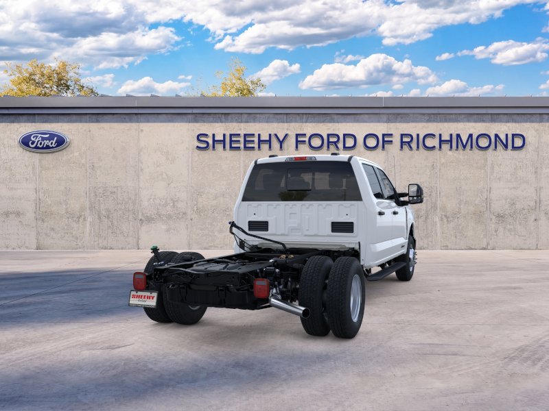 New 2026 Oxford White Ford F-350® XL image 8