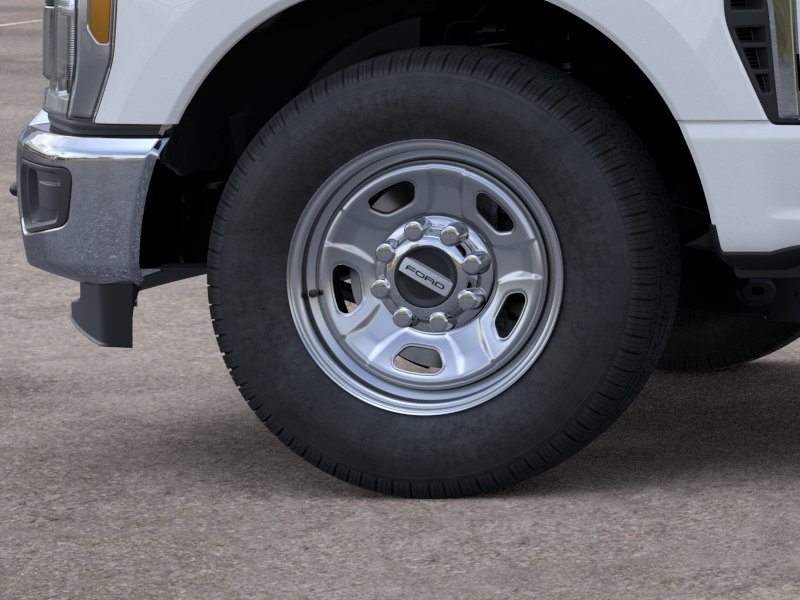 2025 Ford F-350 Super Duty Chassis Cab XL - Photo 19