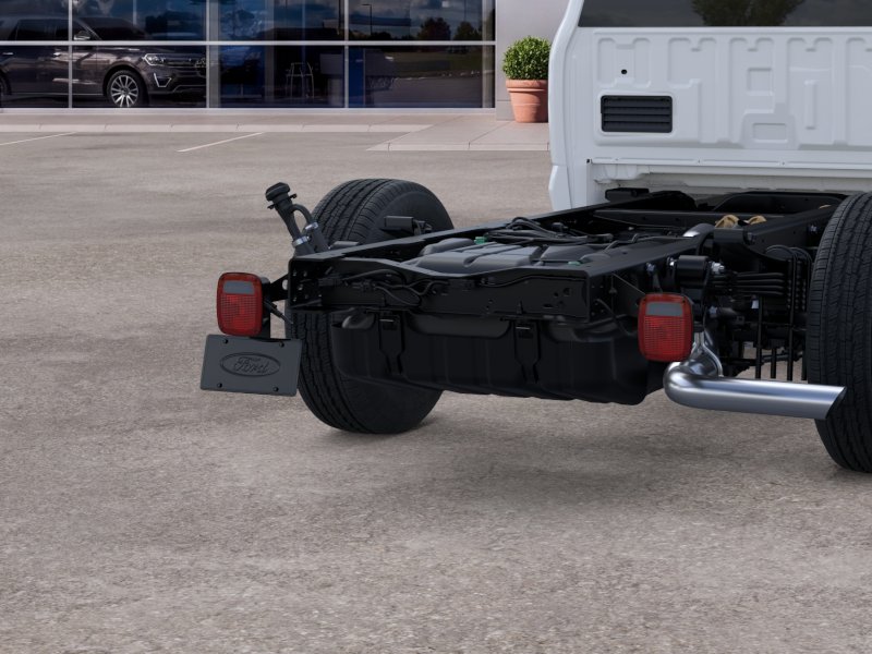 2025 Ford F-350 Super Duty Chassis Cab XL - Photo 21