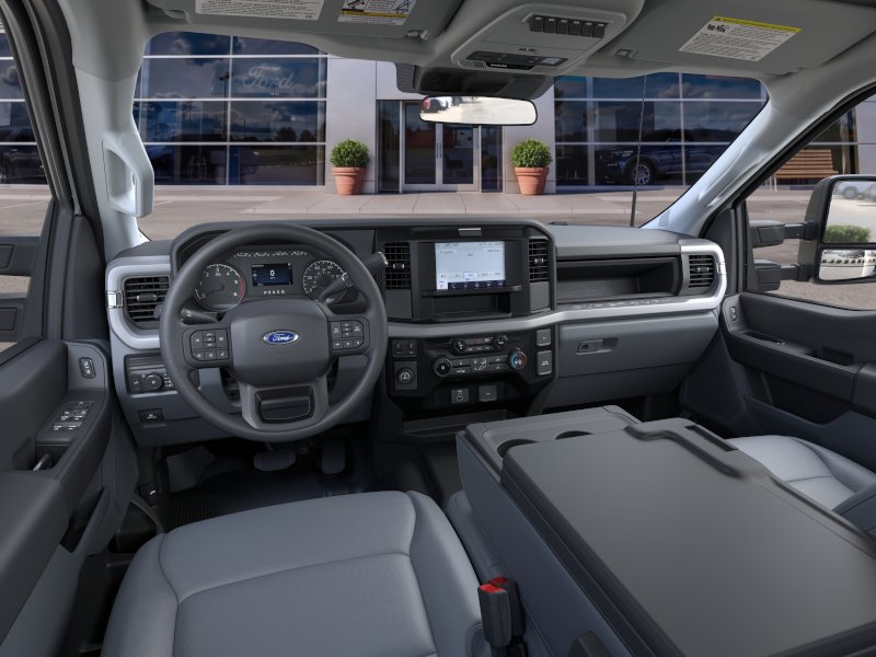 2025 Ford F-350 Super Duty Chassis Cab XL - Photo 9