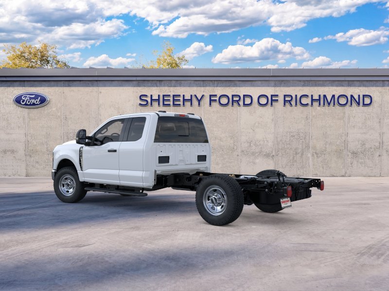 New 2026 Oxford White Ford F-350® XL image 5