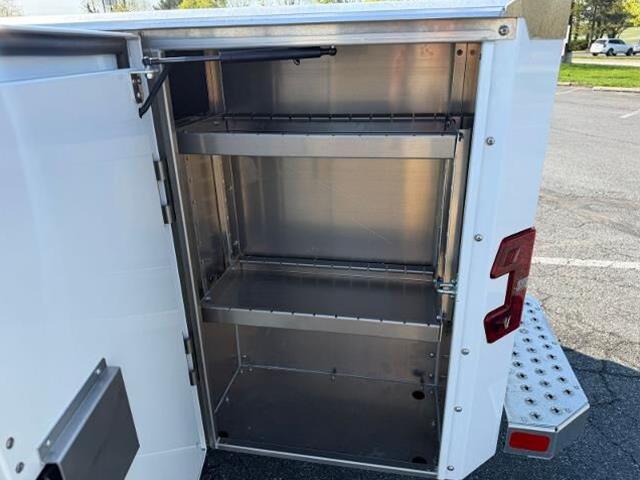 New 2026 Oxford White Ford XL image 27