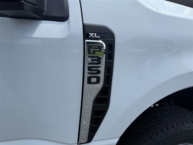 New 2026 Oxford White Ford XL image 33
