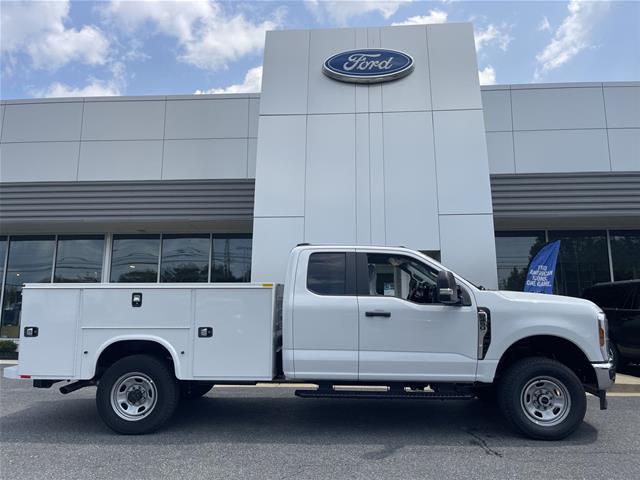 New 2026 Oxford White Ford XL image 23