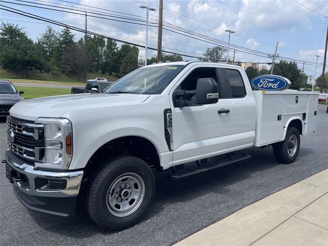 New 2026 Oxford White Ford XL image 27