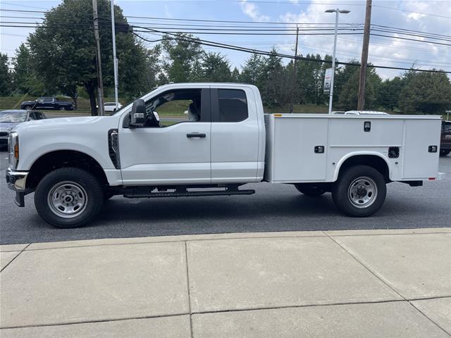 New 2026 Oxford White Ford XL image 28
