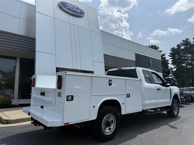 New 2026 Oxford White Ford XL image 31
