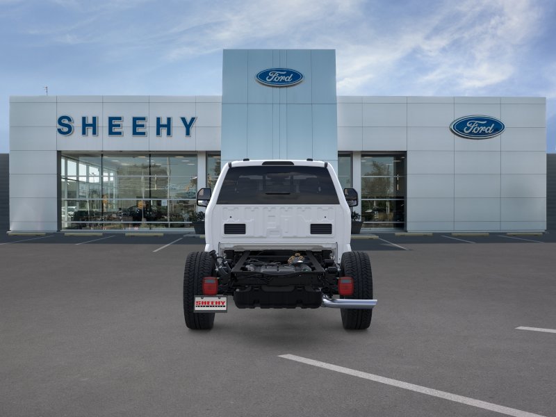 New 2025 Oxford White Ford F-350® XL image 7