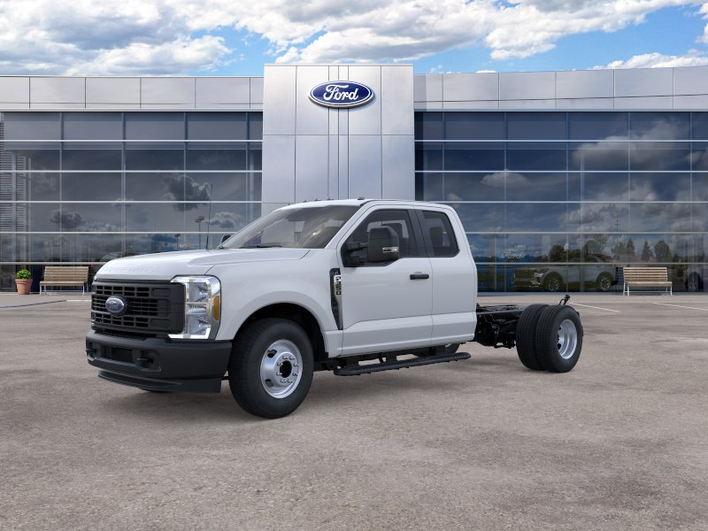 2026 Ford Super Duty F-350 DRW XL
